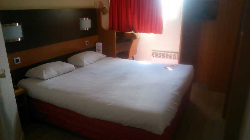 Hotel F1 Maurepas Екстер'єр фото