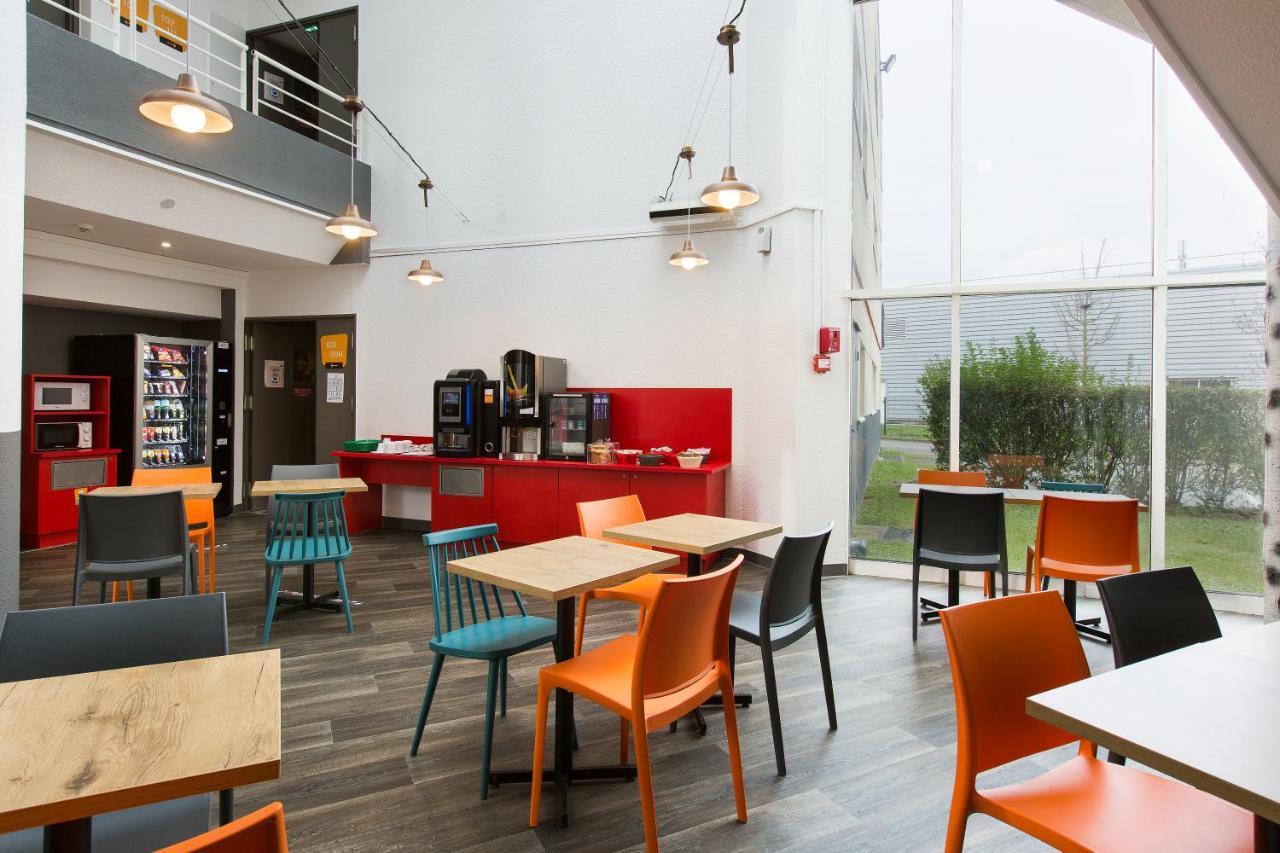 Hotel F1 Maurepas Екстер'єр фото
