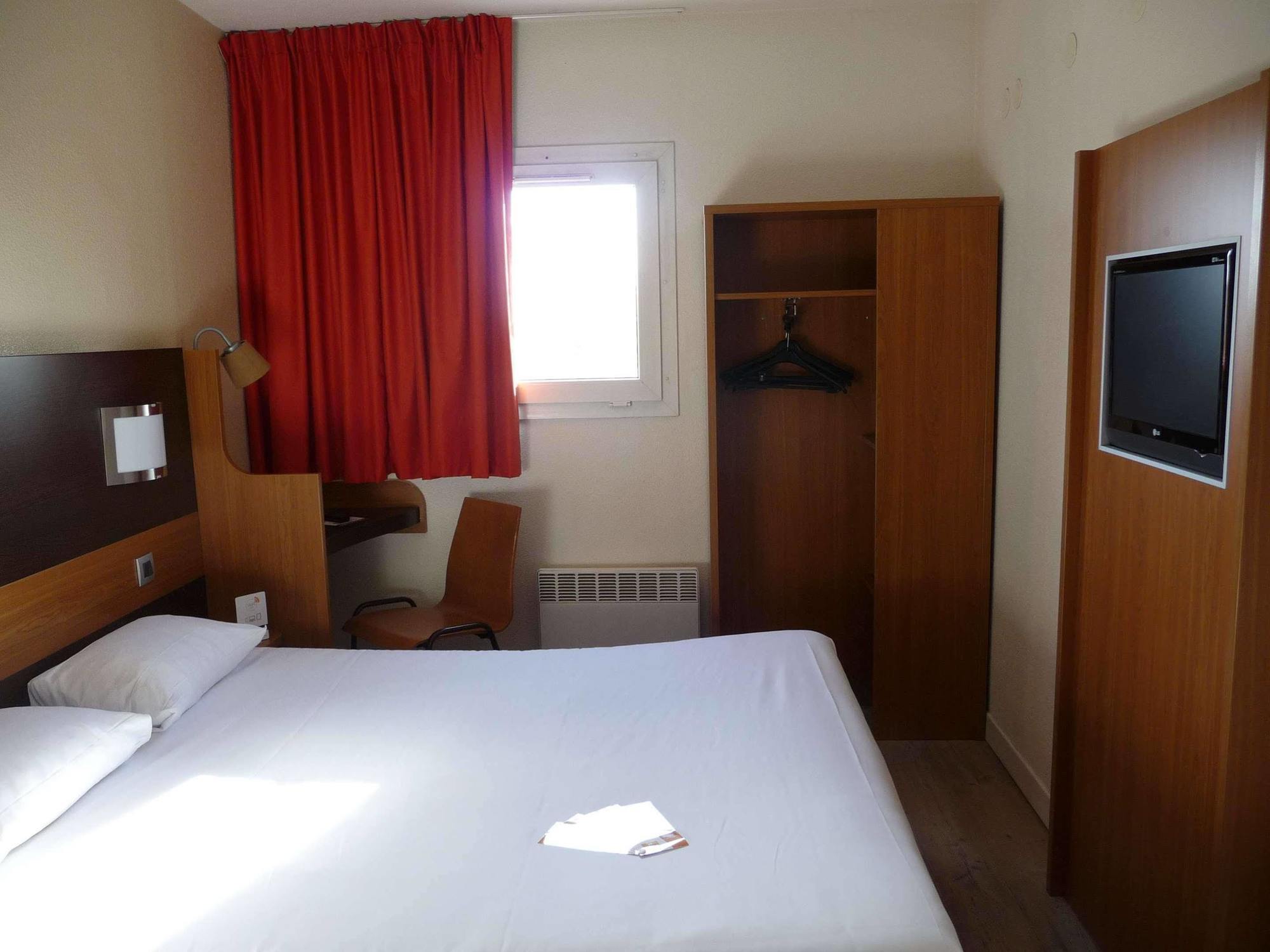 Hotel F1 Maurepas Екстер'єр фото