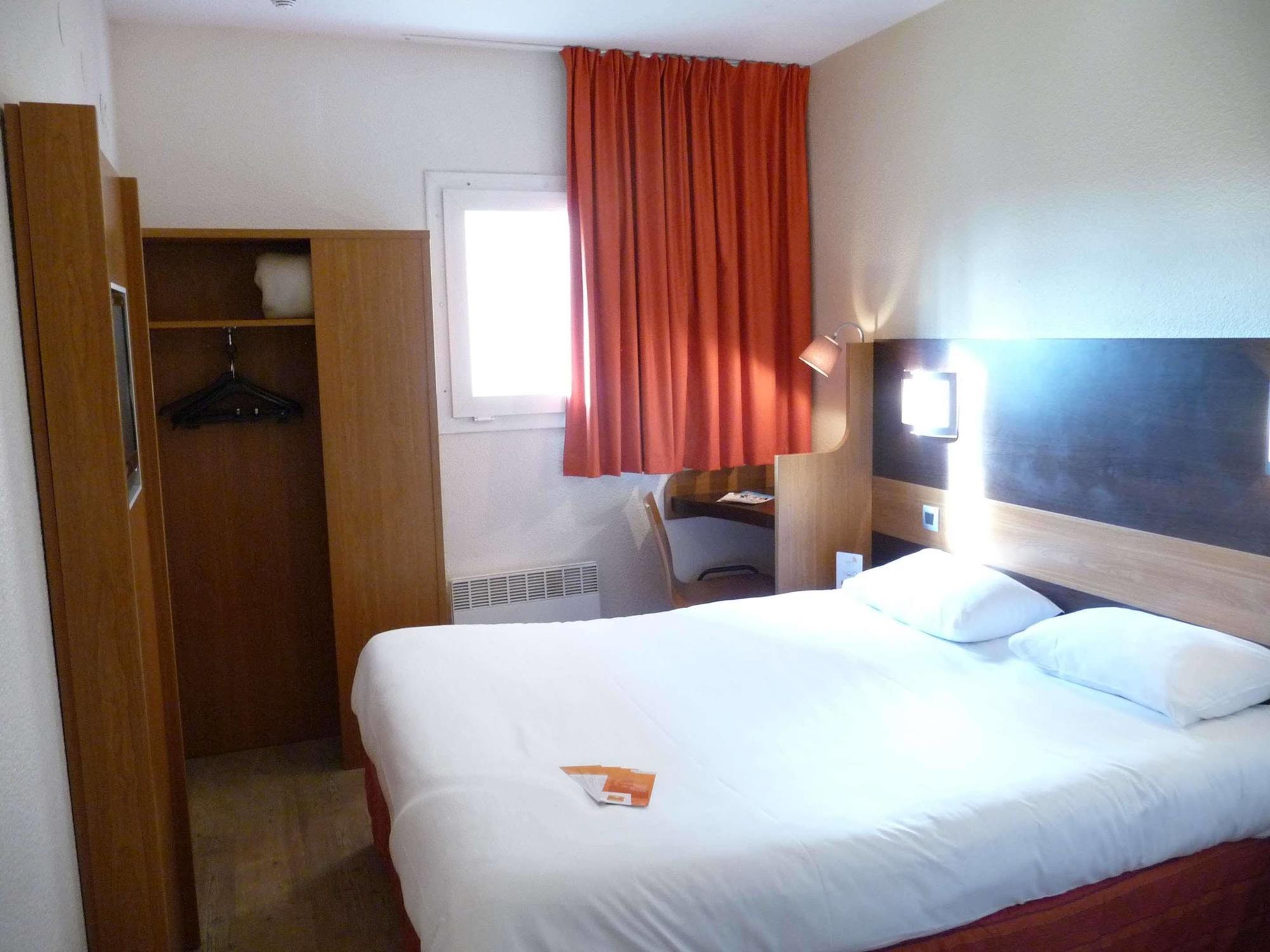 Hotel F1 Maurepas Екстер'єр фото