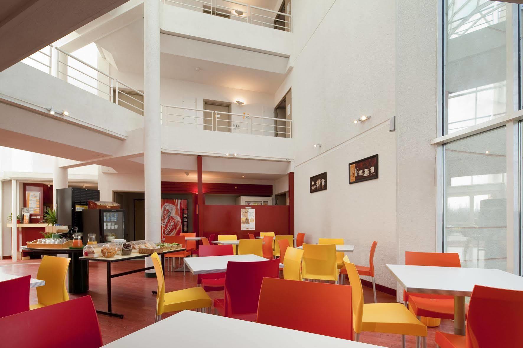 Hotel F1 Maurepas Екстер'єр фото