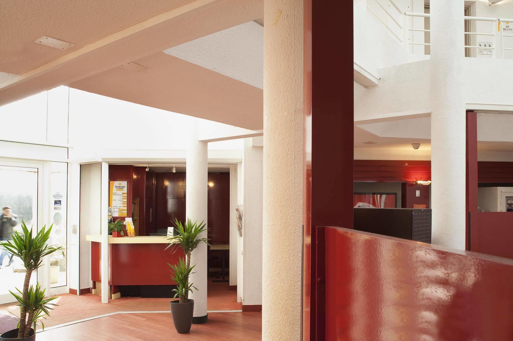 Hotel F1 Maurepas Екстер'єр фото