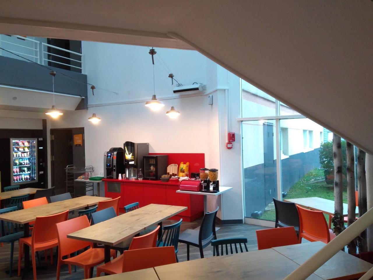 Hotel F1 Maurepas Екстер'єр фото